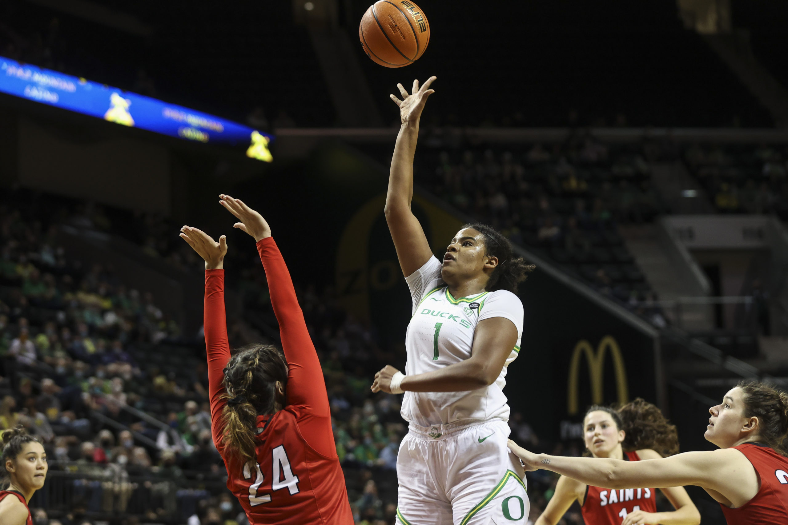 Women's Basketball Visits Historic Berlin Olympic Stadium, Heads